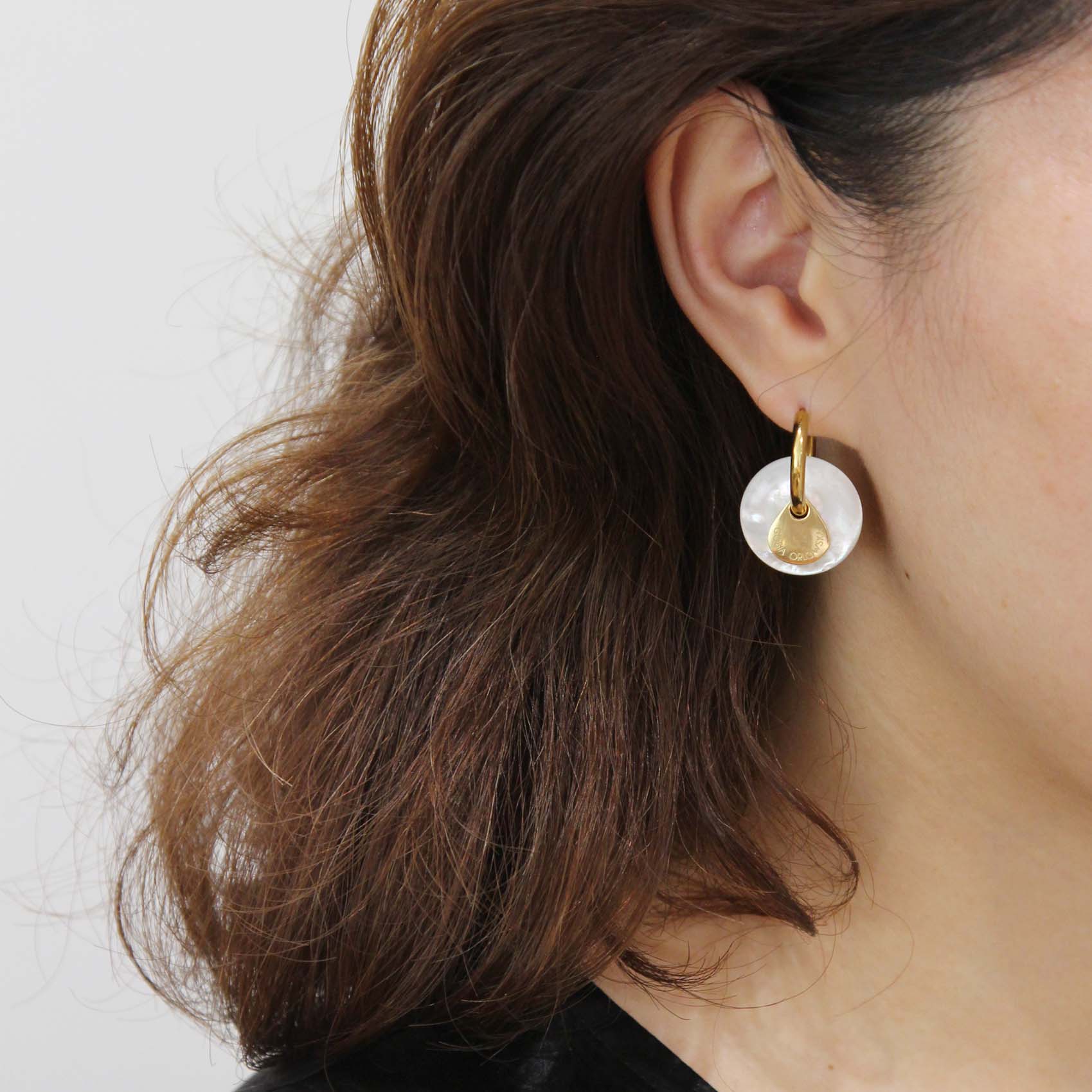 “Ciambella” 2cm mother of Pearl Single Stone Earrings