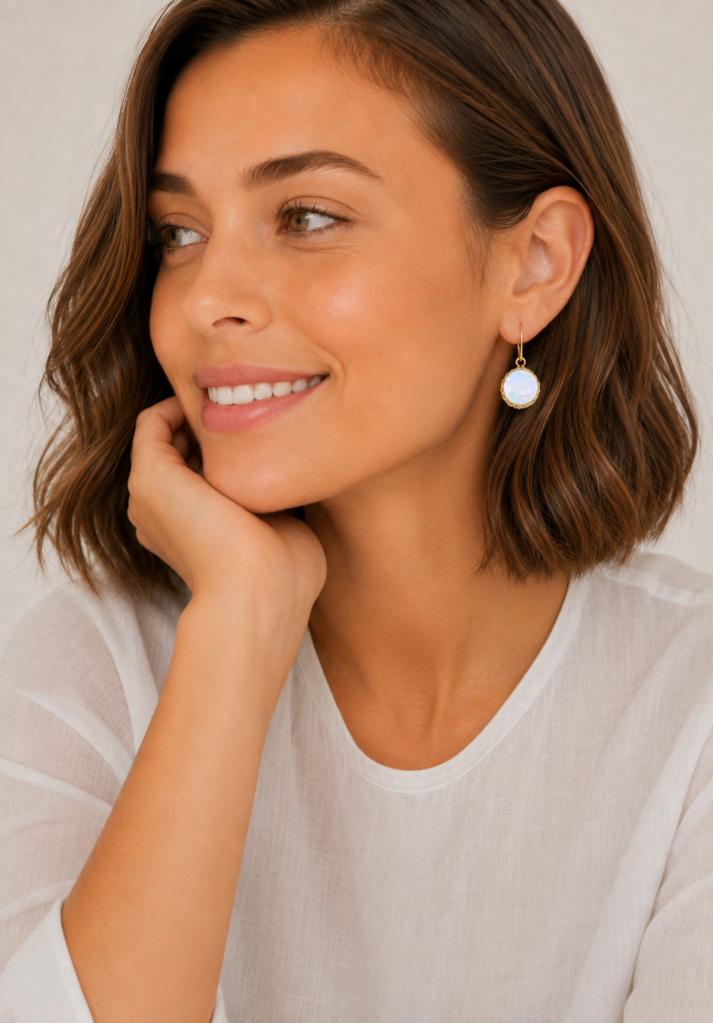 "Nati" Opal Round Net Earrings