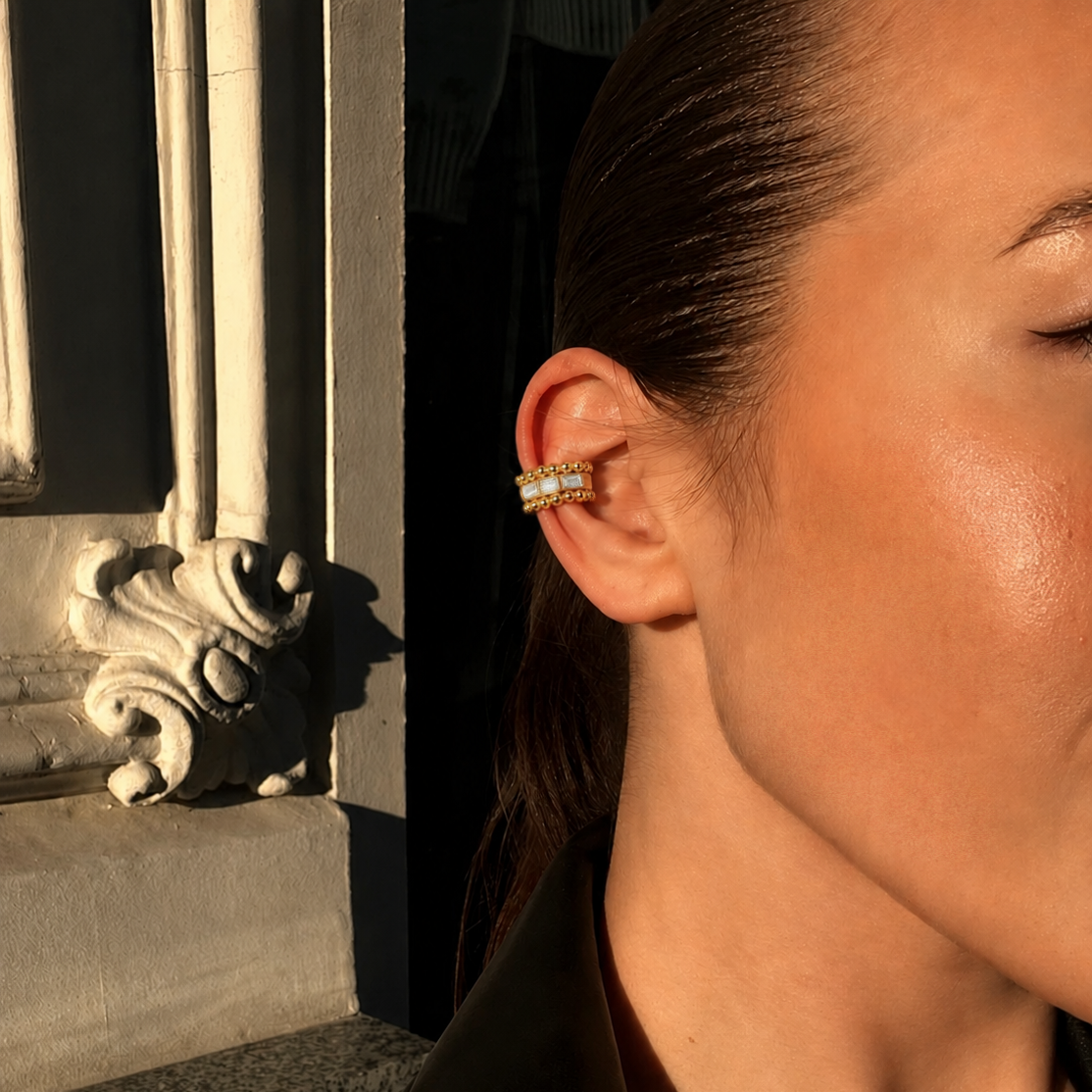 “Solenne” 925 Sterling Silver Clear Quartz Ear Cuff