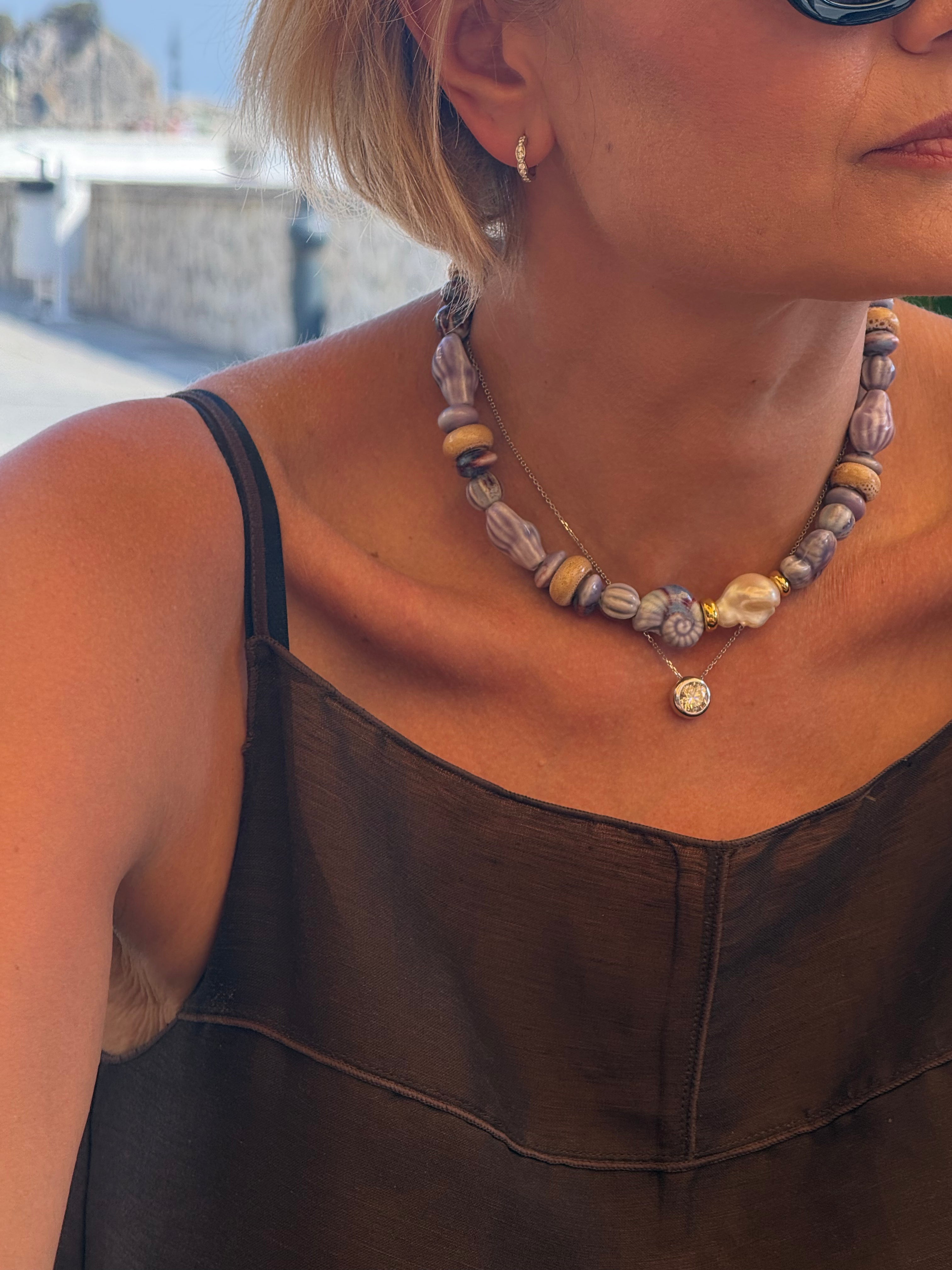 “Del Mare” Freshwater Pearl Ceramic Seashell Choker - purple