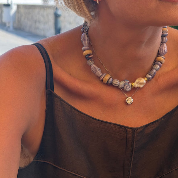“Del Mare” Freshwater Pearl Ceramic Seashell Choker - purple