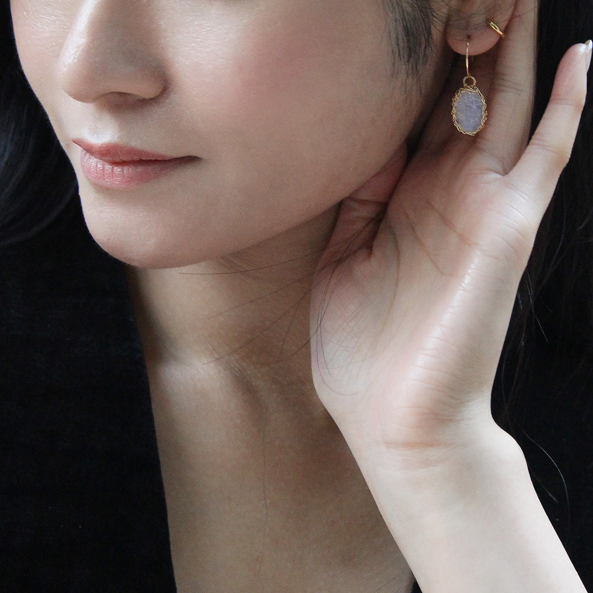 "Nati" Opal Net Oval Earrings
