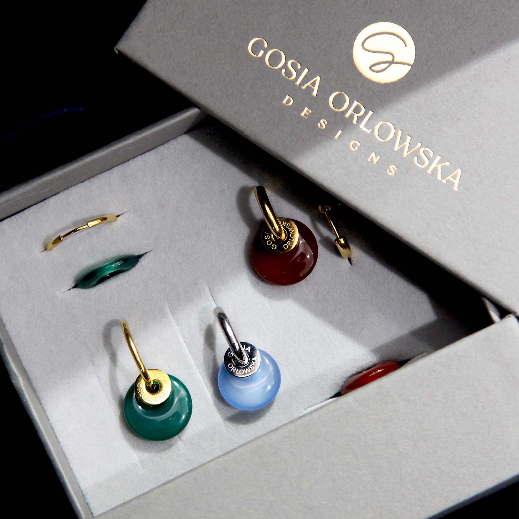 "CIAMBELLA“ 1.5cm Agate Minnie Earrings