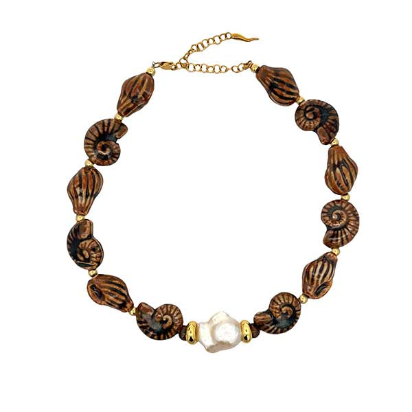 “Del Mare” Freshwater Pearl Ceramic Seashell Choker - Beach Sand Brown