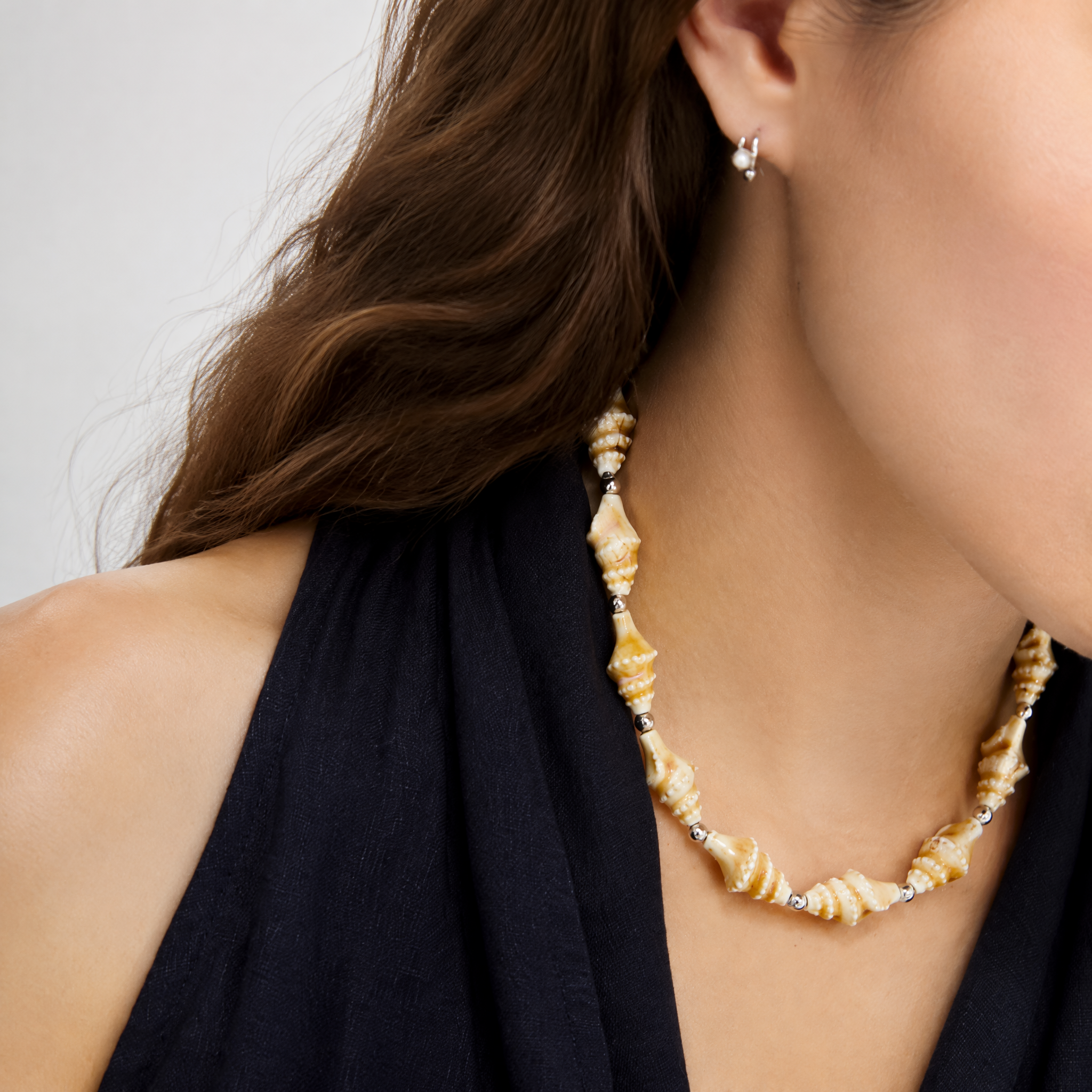 "Thalassa" Ceramic Seashell Silver Beaded Choker