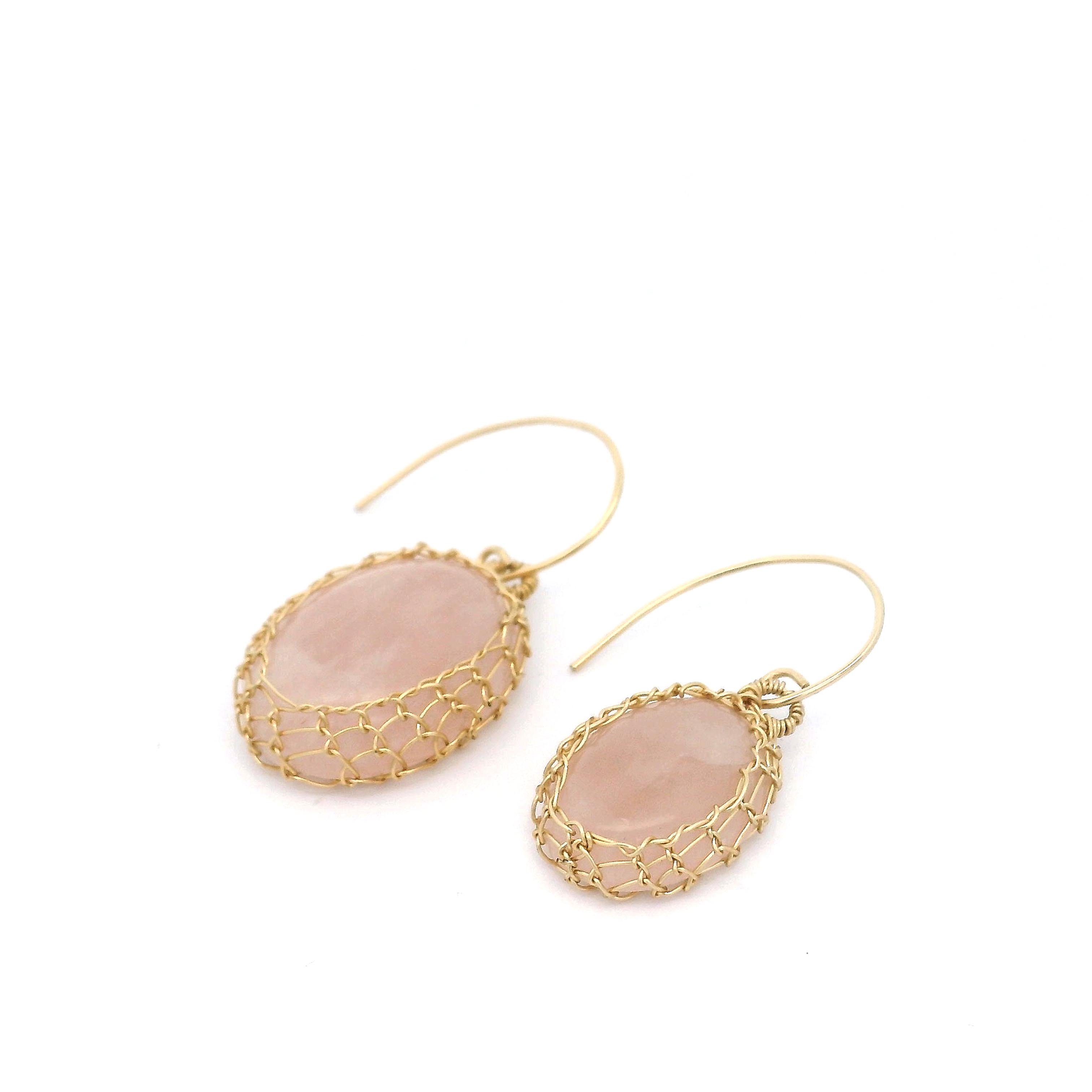 "NATI" ROSE QUARTZ NET OVAL EARRINGS