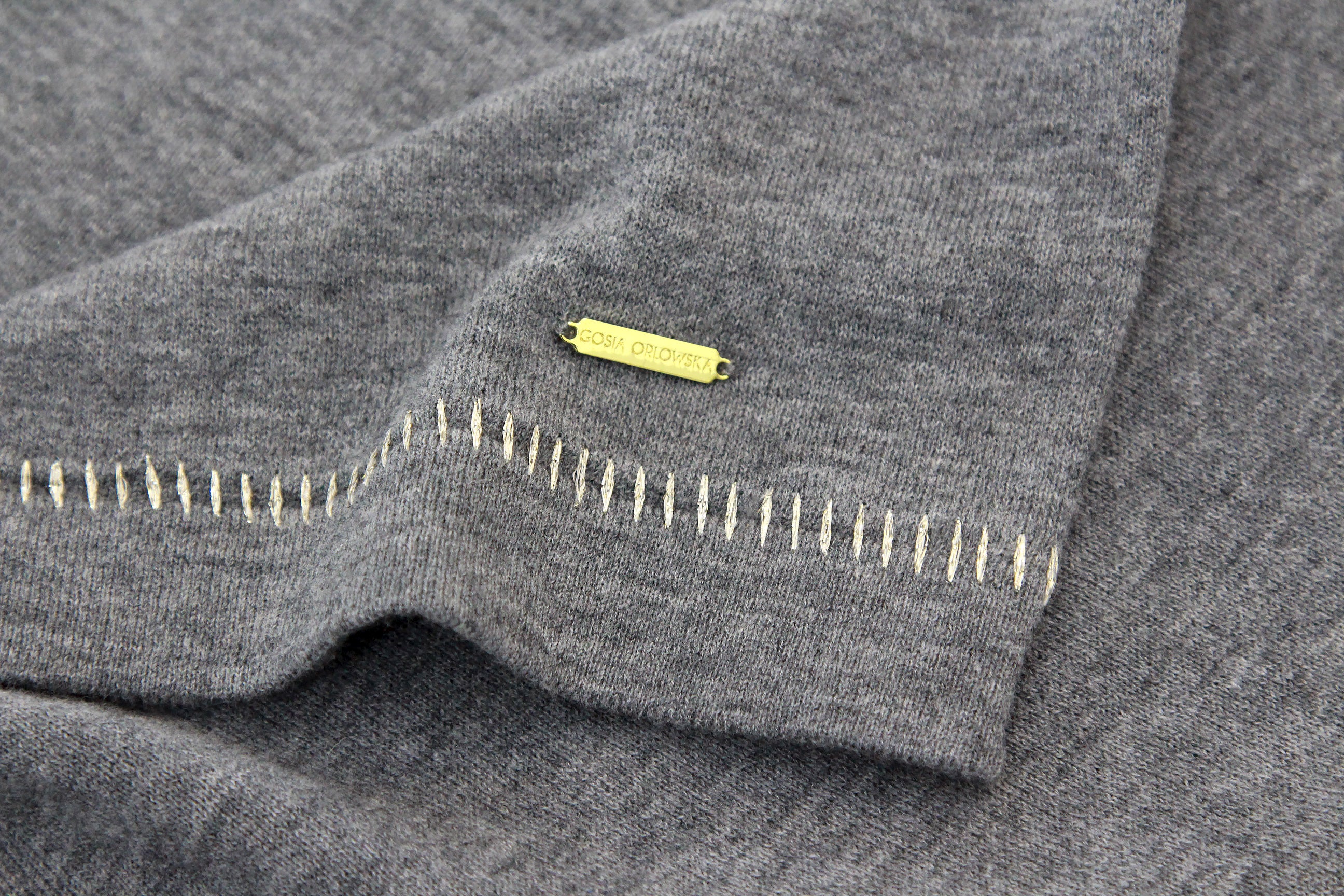 Trendy LENA Round Neck Knit Top - Mid Grey