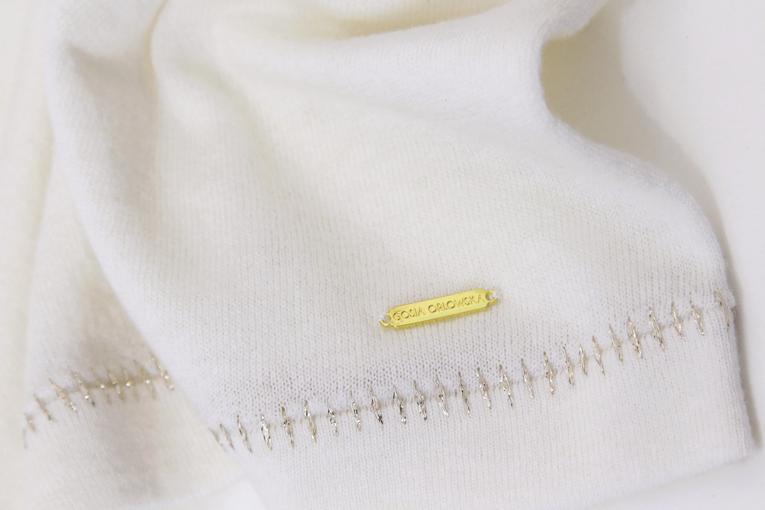 Versatile "Lena" Knit Shirt - Snowflake & Navy