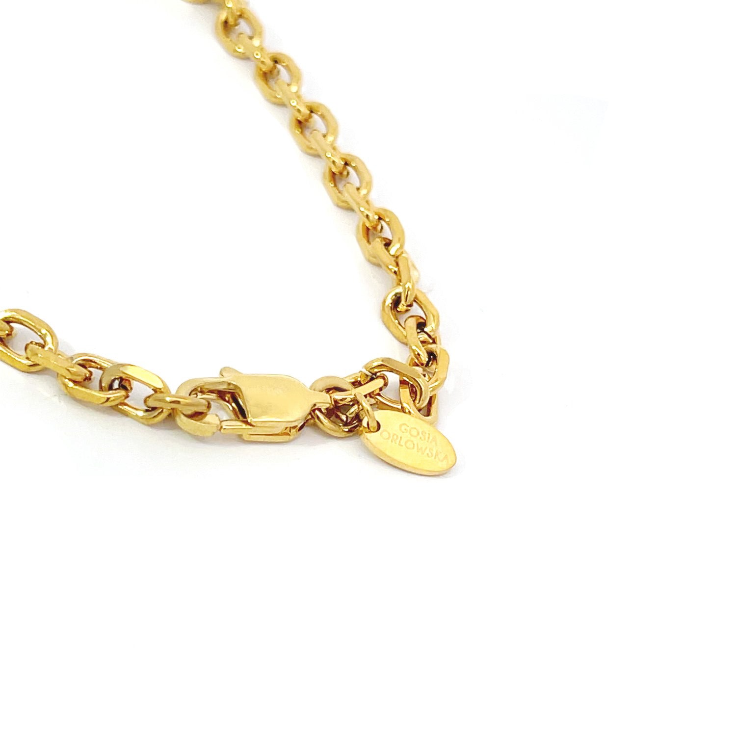 Unveiling the Beauty of Emery Belcher Chain Necklace