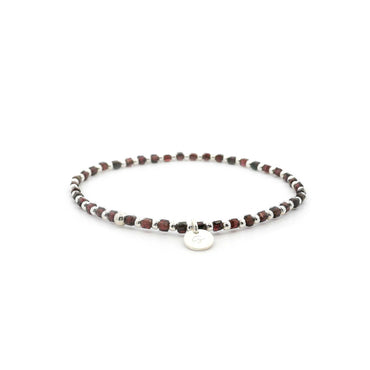 “Yaiza” Garnet 2mm Square Beads Bracelet