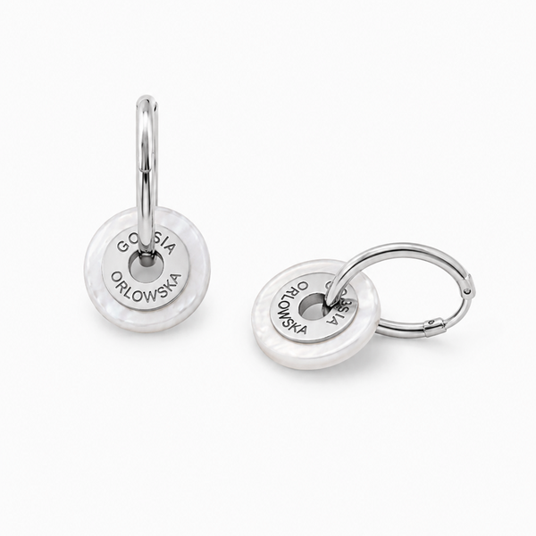 “Ciambella” 1.2cm Mother of Pearl Single Stone Earrings