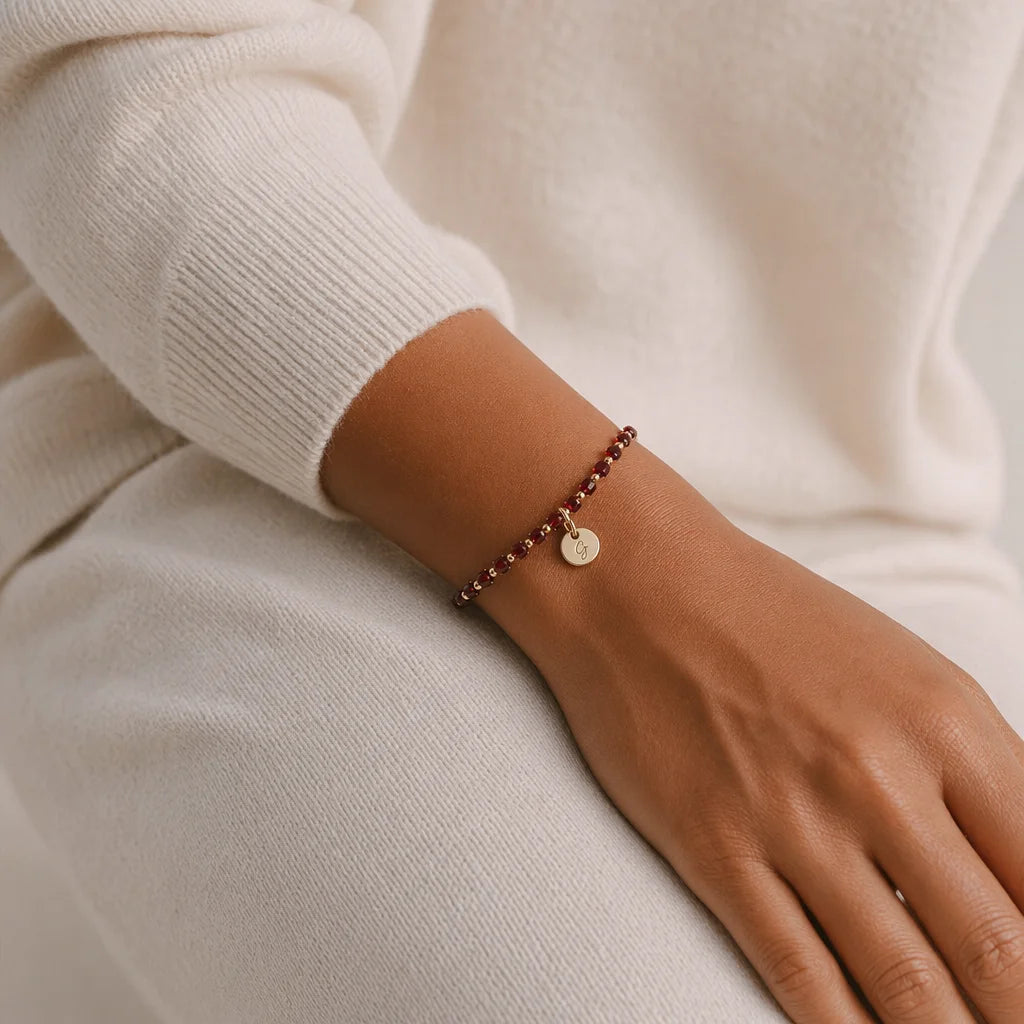 “Yaiza” Garnet 2.5mm Square Beads Bracelet