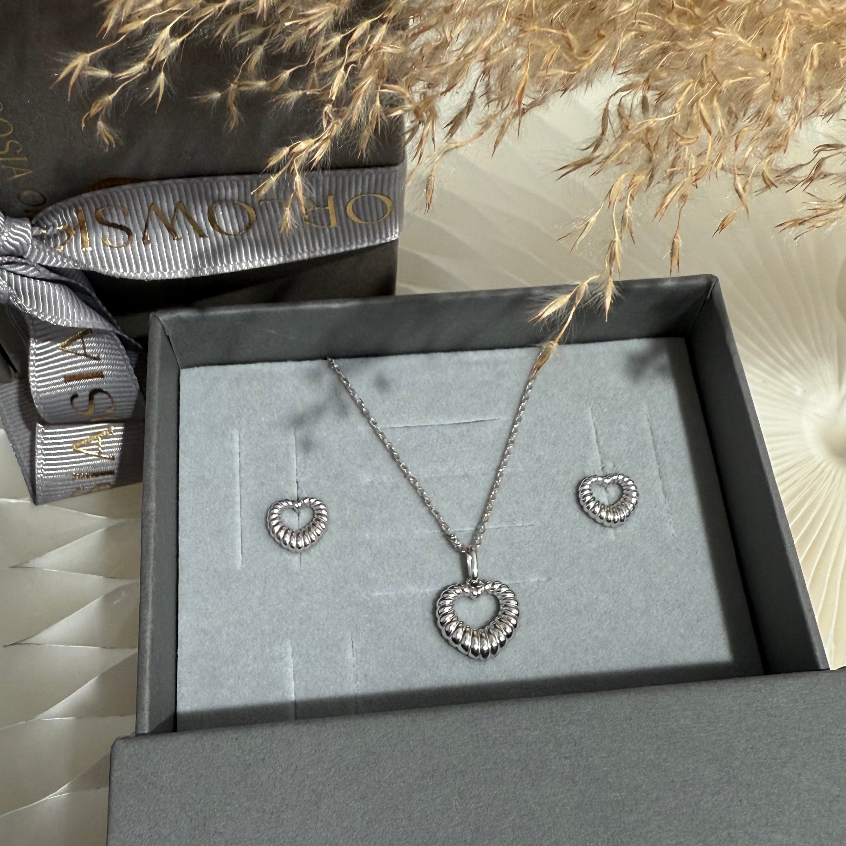 “TOBELOVED” Vibrant Heart GIFT SET