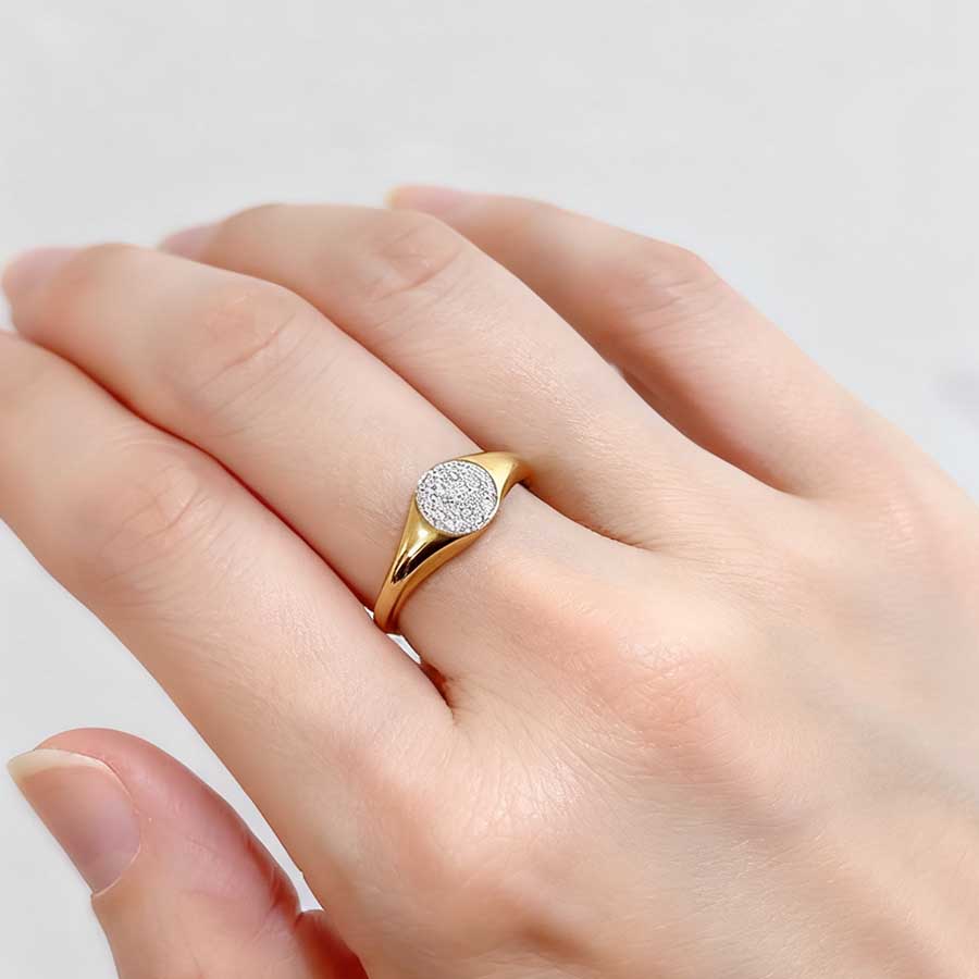 “Mahina” Illuminated Full Moon Zirconia Signet Ring