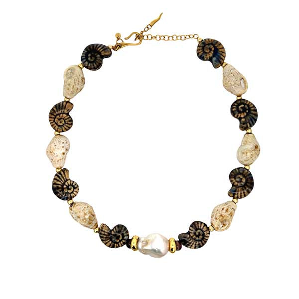 “Del Mare” Freshwater Pearl Ceramic Seashell Choker - Seashore Brown