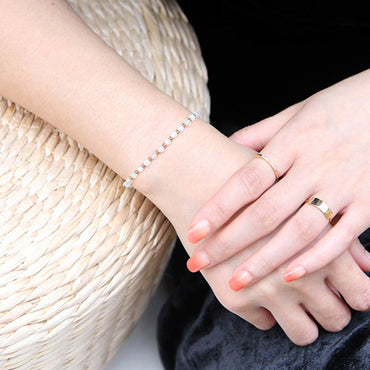 9K GOLD DEIA SIGNET RING