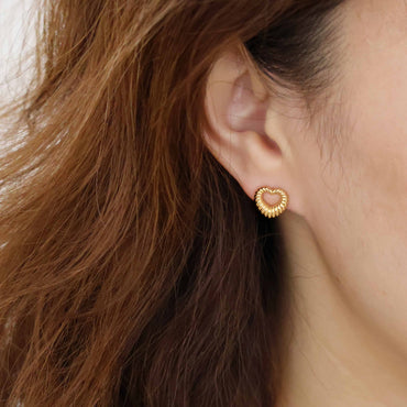 “TOBELOVED” Vibrant Heart Gold Vermeil Stud Earrings
