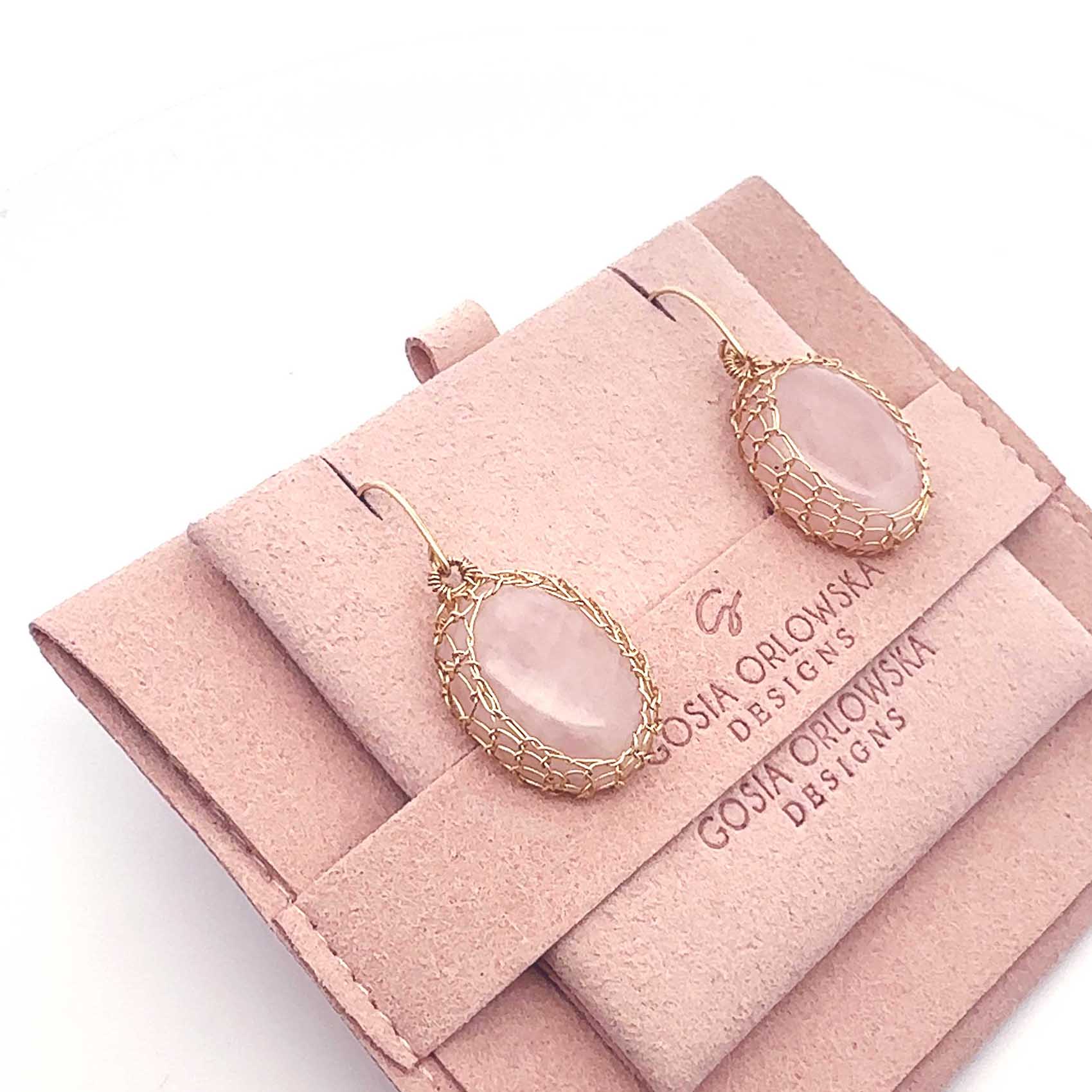"NATI" ROSE QUARTZ NET OVAL EARRINGS