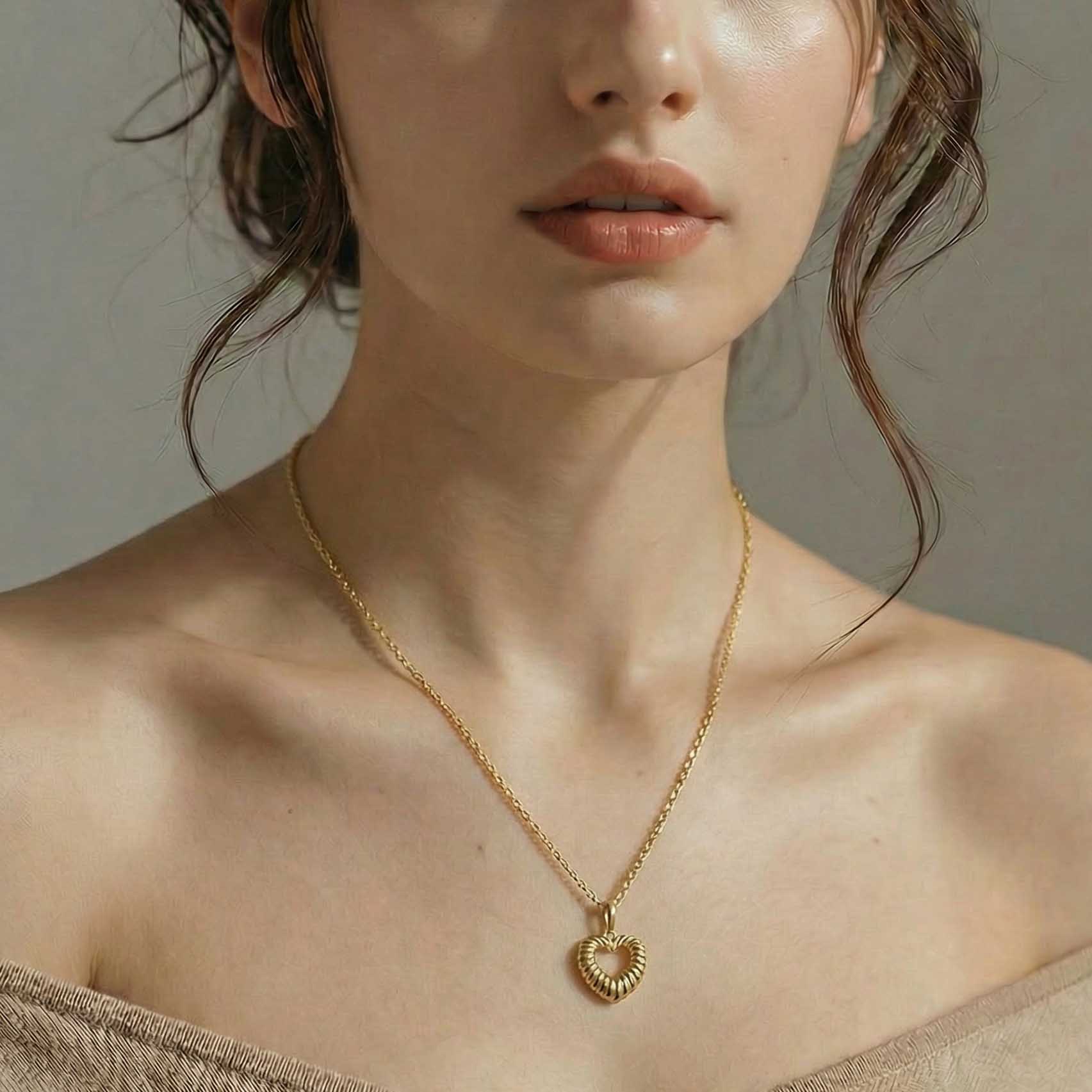 “TOBELOVED” Vibrant Heart Gold Vermeil Necklace