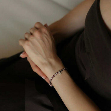 “Yaiza” Garnet 2mm Square Beads Bracelet