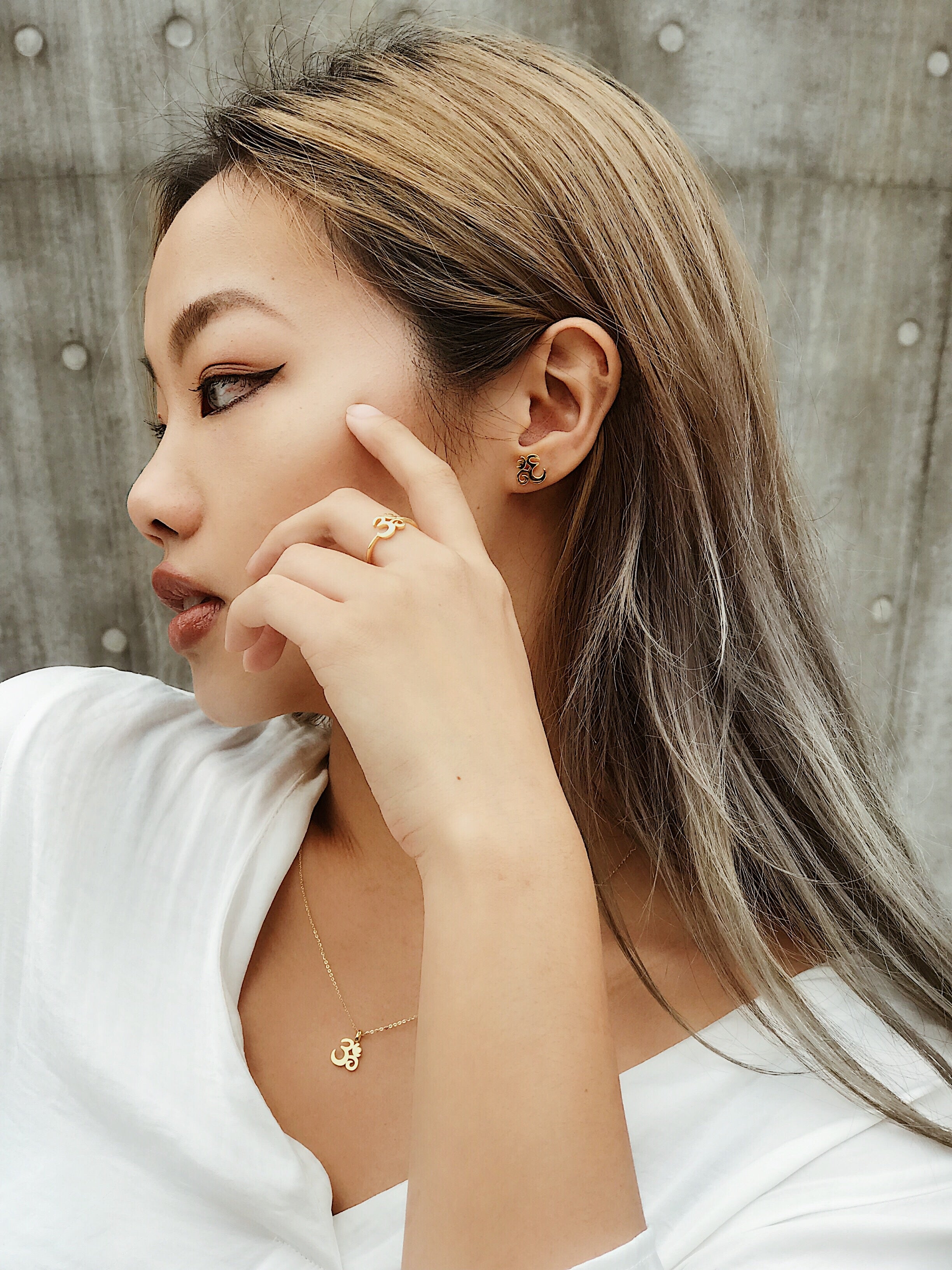 Discover DUNYA OM Silver Earrings | Gosia Orlowska