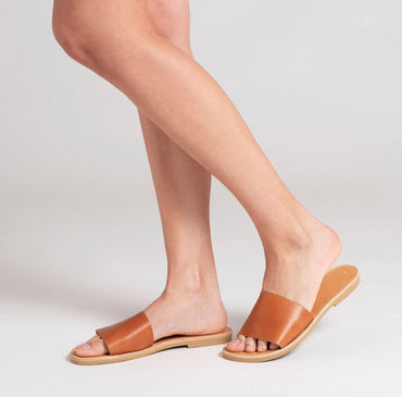 Stylish Tan Leather Sandals by Gosia Orlowska